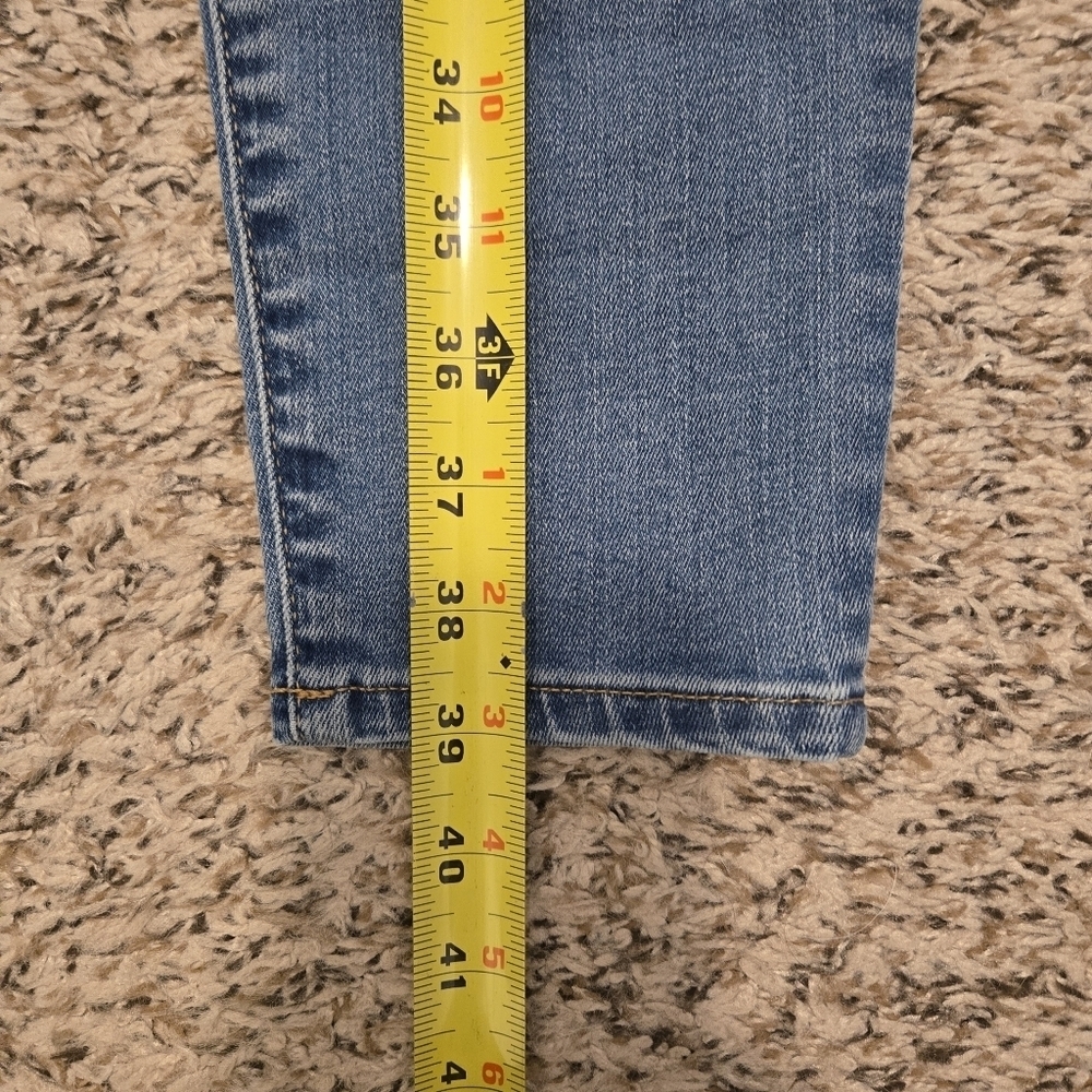 GAP Mid Rise Size 26R Straight Leg Jeans Light Blue Wash With Flex Waist - Picture 11 of 11